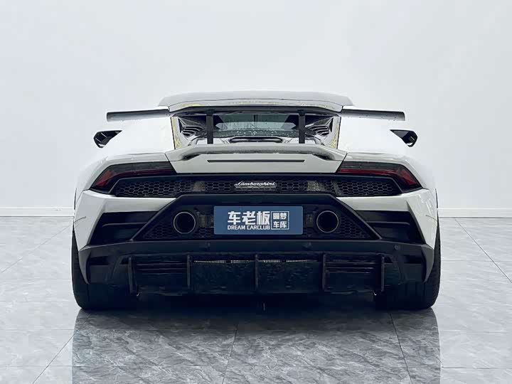 Lamborghini Huracán, 2022 — фото 5 из 9