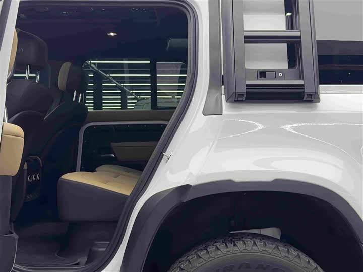 Land Rover Defender, 2025 — фото 9 из 9