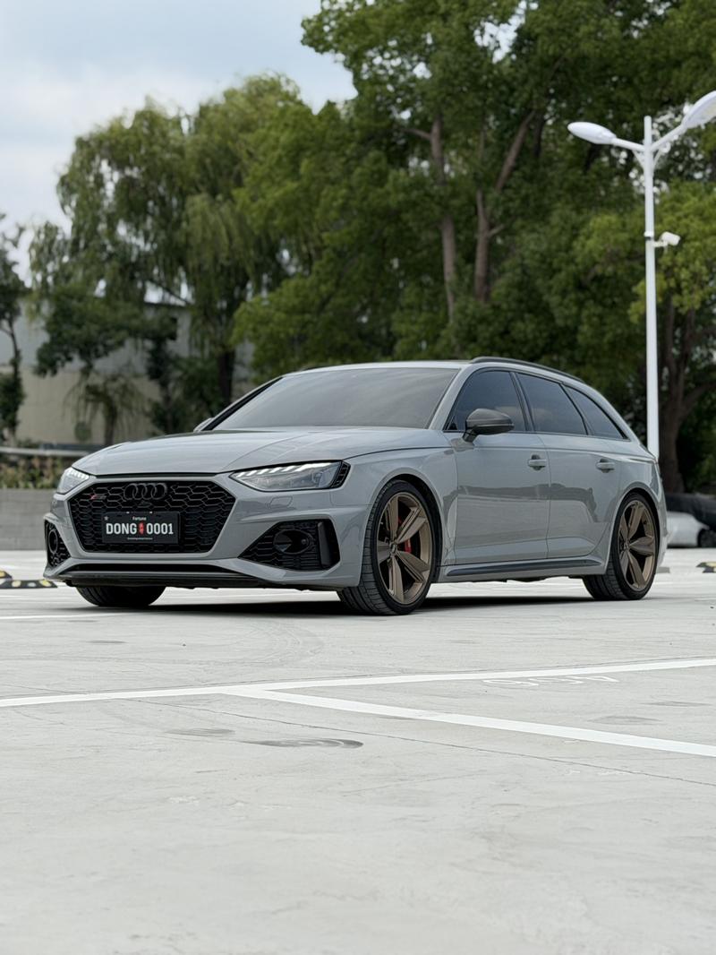 Audi RS 4, 2022 — купить в Санкт-Петербурге под ключ