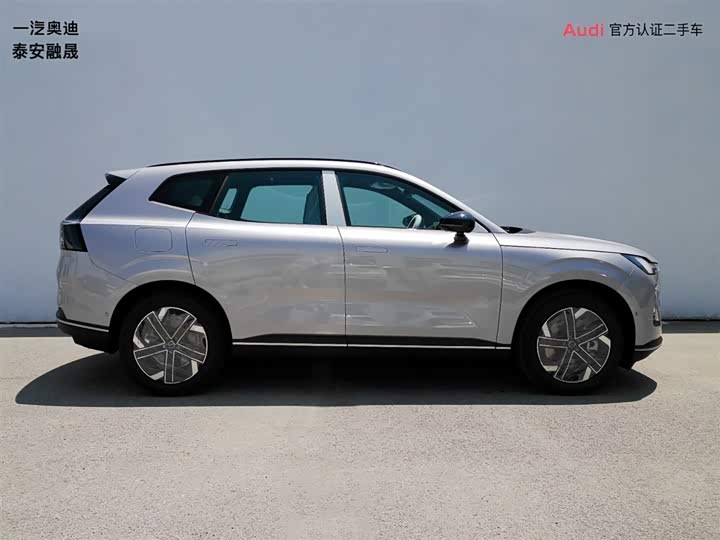 Volvo XC70 Hybrid, 2025 — фото 3 из 9