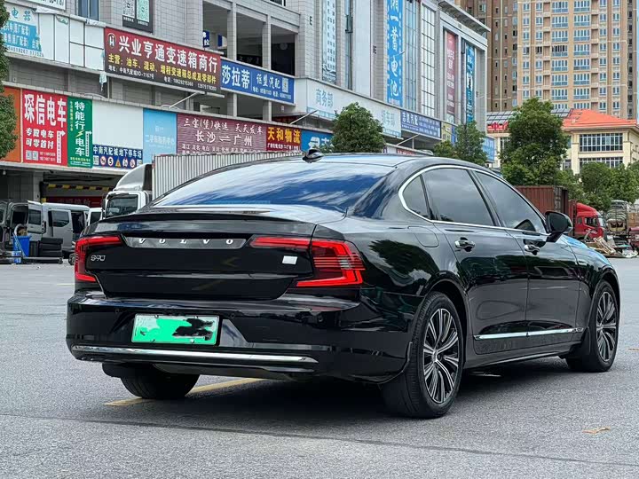 Volvo S90 Hybrid, 2022 — фото 9 из 9