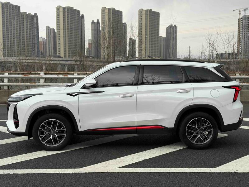 Changan CS75 Plus, 2022 — фото 4 из 12