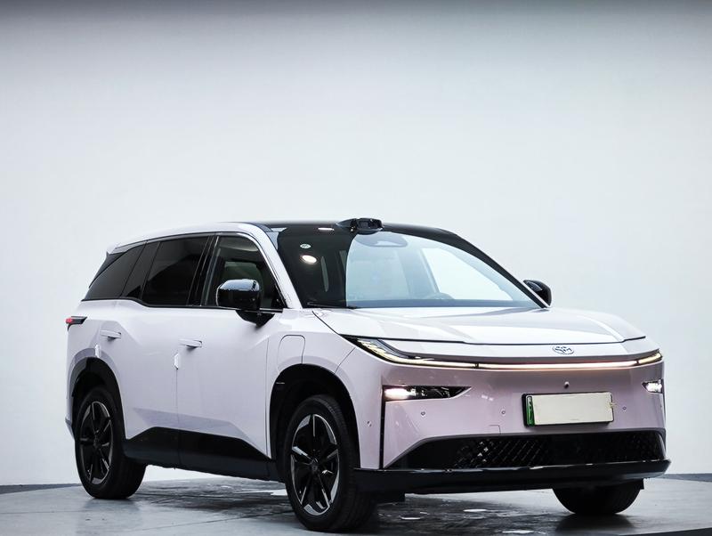Toyota bZ3X, 2024 — фото 3 из 12