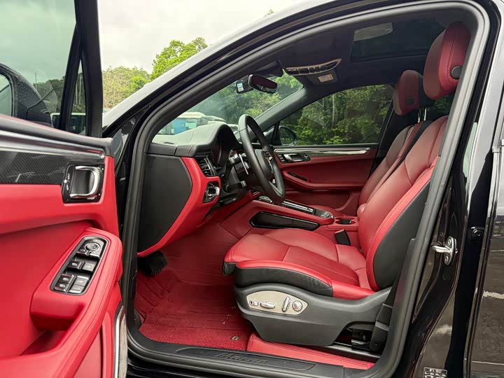 Porsche Macan, 2023 — фото 4 из 9