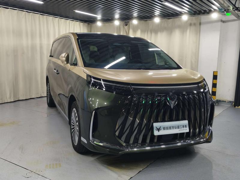BAIC Arcfox Wendao V9, 2026 — фото 3 из 12