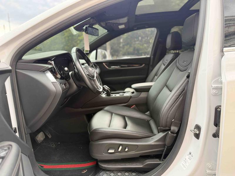 Cadillac XT5, 2022 — фото 7 из 11