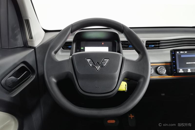 Wuling Mini EV, 2022 — фото 9 из 12