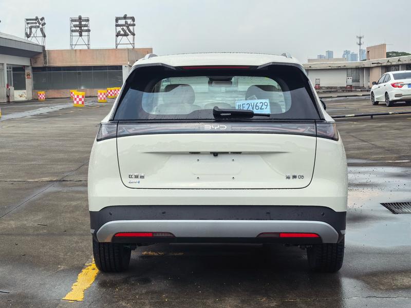 BYD Sea Lion 05 DM-i Hybrid, 2026 — фото 5 из 12