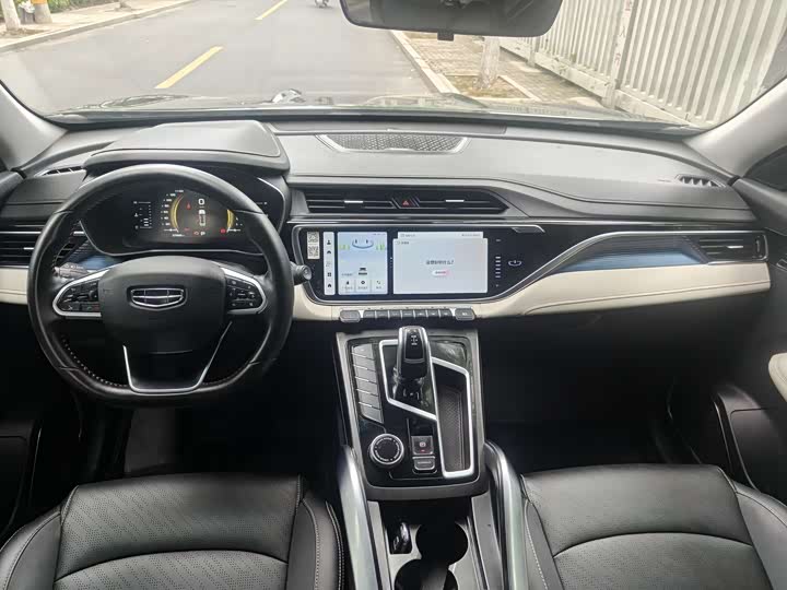 Geely Atlas, 2022 — фото 7 из 9