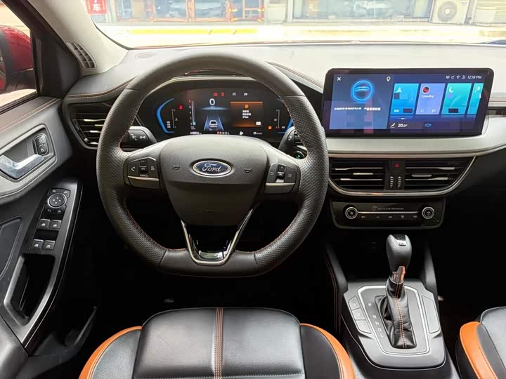Ford Focus, 2022 — фото 9 из 9