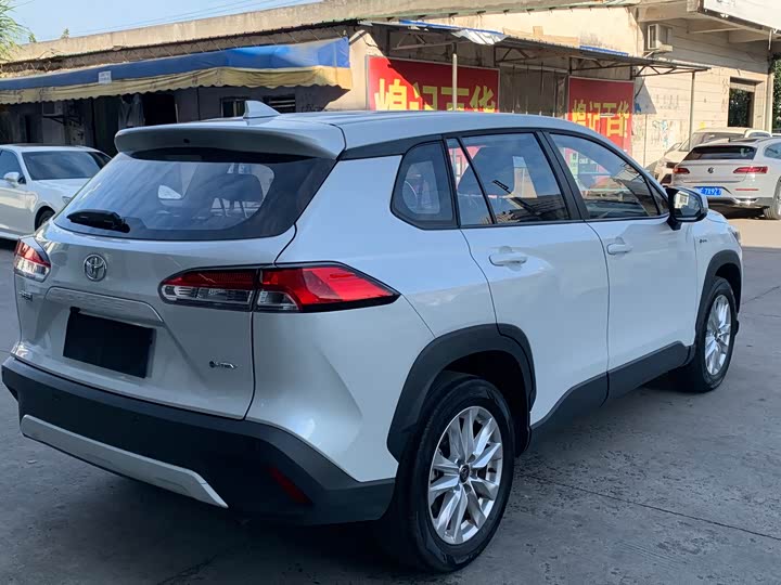 Toyota Corolla Cross, 2024 — фото 9 из 12