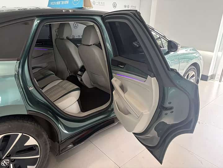 Volkswagen ID.7 Vizzion, 2023 — фото 7 из 9