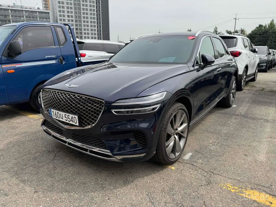 Genesis GV70, 2023 — фото 2 из 4