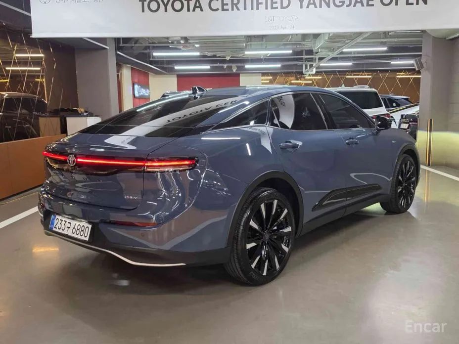 Toyota Crown, 2025 — фото 2 из 12