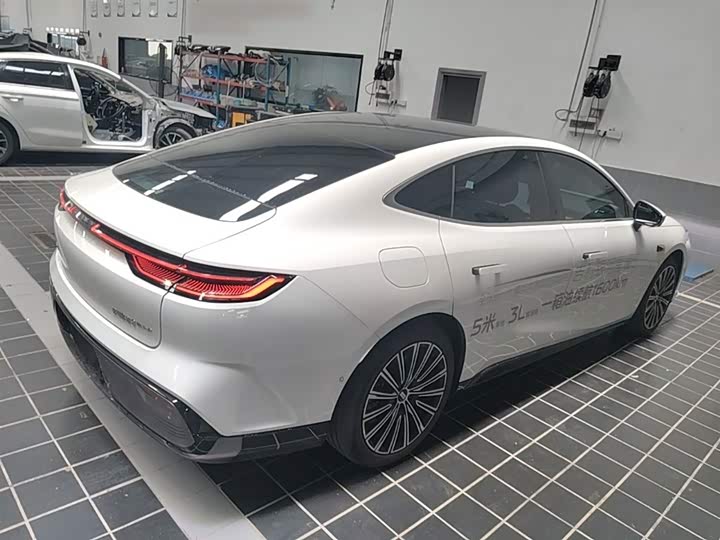 Geely Galaxy Starshine 8 EM-i, 2025 — фото 7 из 9