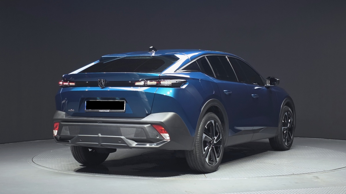 Peugeot 408, 2023 — фото 2 из 12