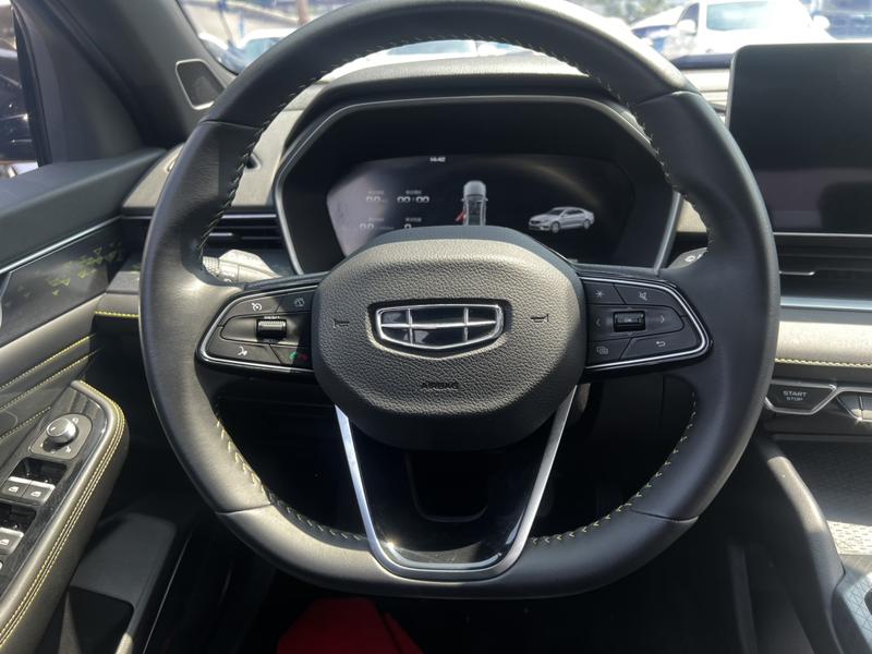 Geely Preface, 2023 — фото 8 из 12