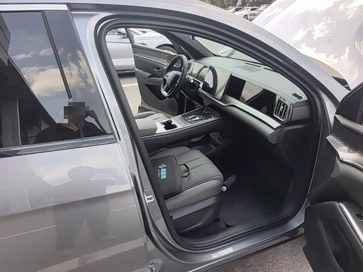 BYD Song Pro Hybrid, 2026 — фото 9 из 9