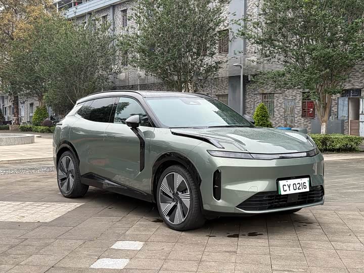 Lynk & Co 08 EM-P Hybrid, 2023 — фото 3 из 9