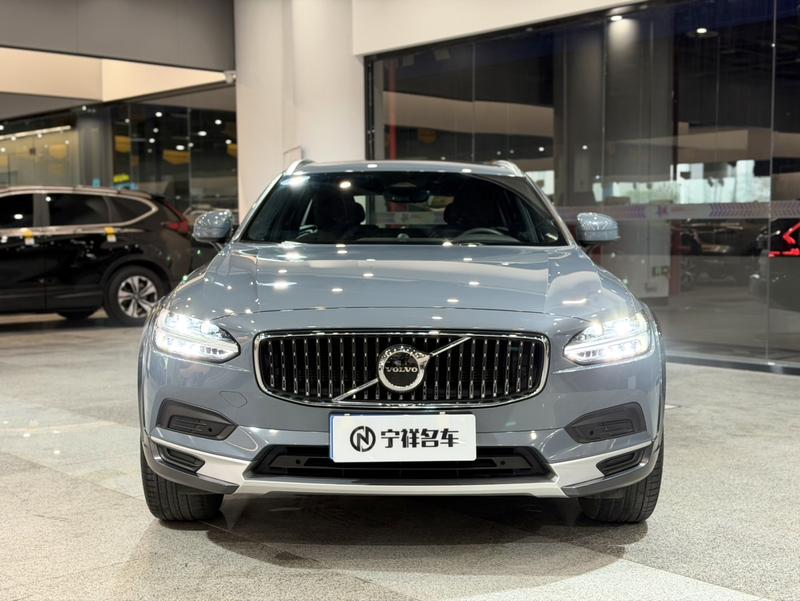 Volvo V90, 2021 — фото 2 из 12