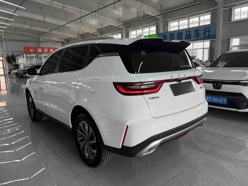 Geely Vision X6, 2022 — фото 4 из 12