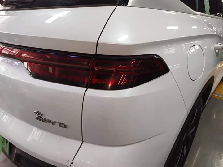 BYD Song Pro Hybrid, 2024 — фото 8 из 9