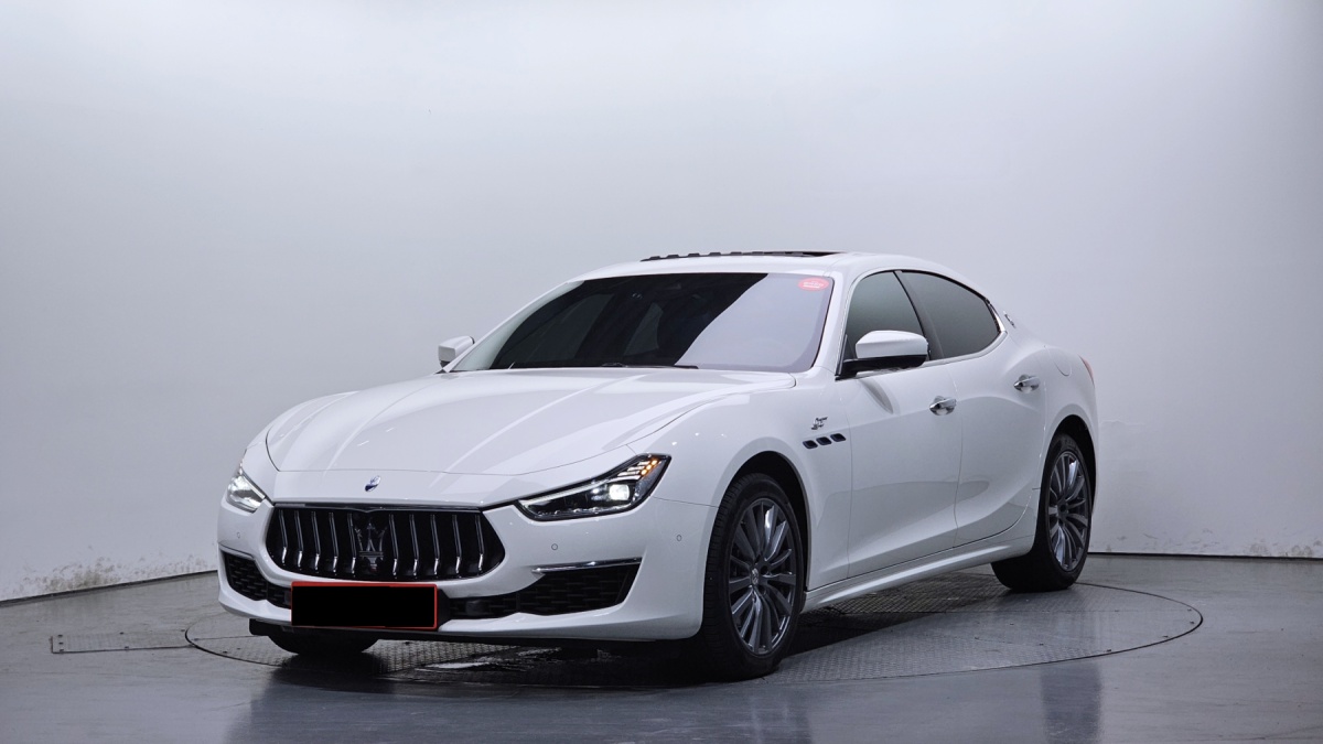 Maserati Ghibli, 2022 — купить в Перми под ключ