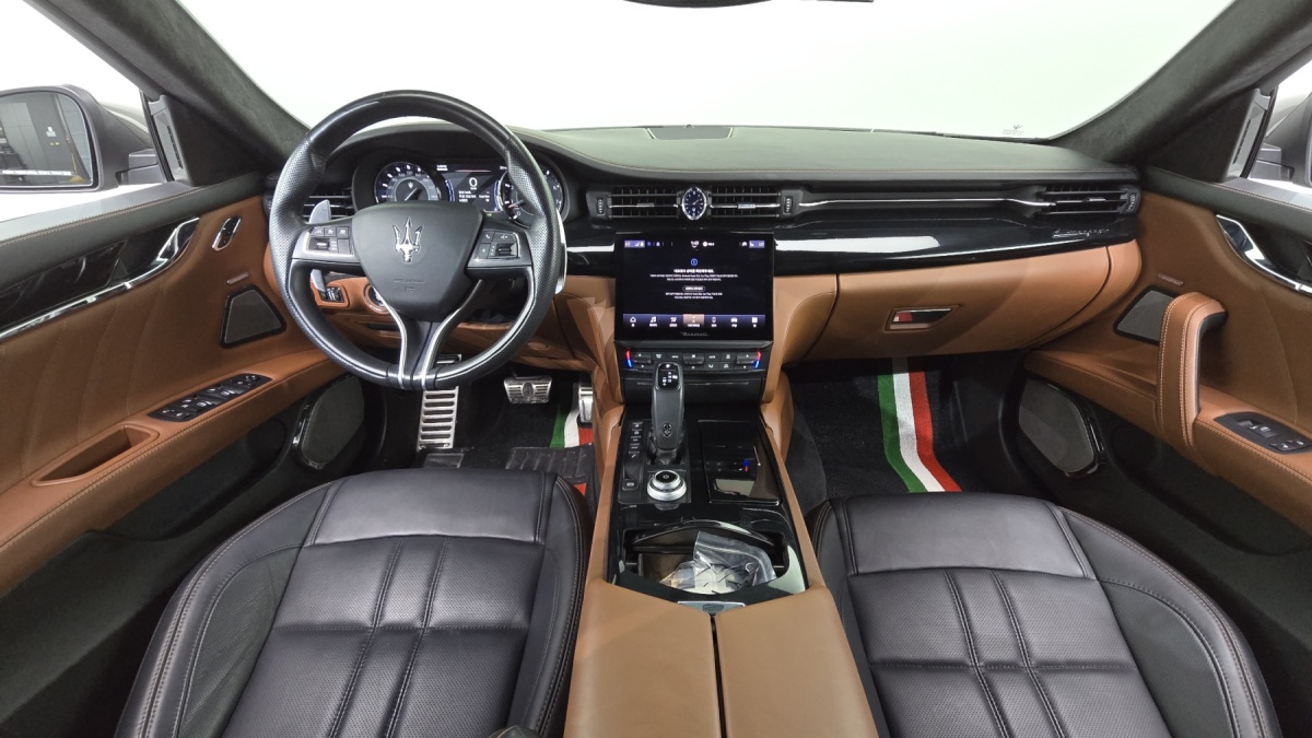 Maserati Quattroporte, 2022 — фото 7 из 12