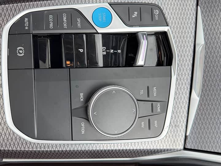 BMW i3, 2024 — фото 9 из 9