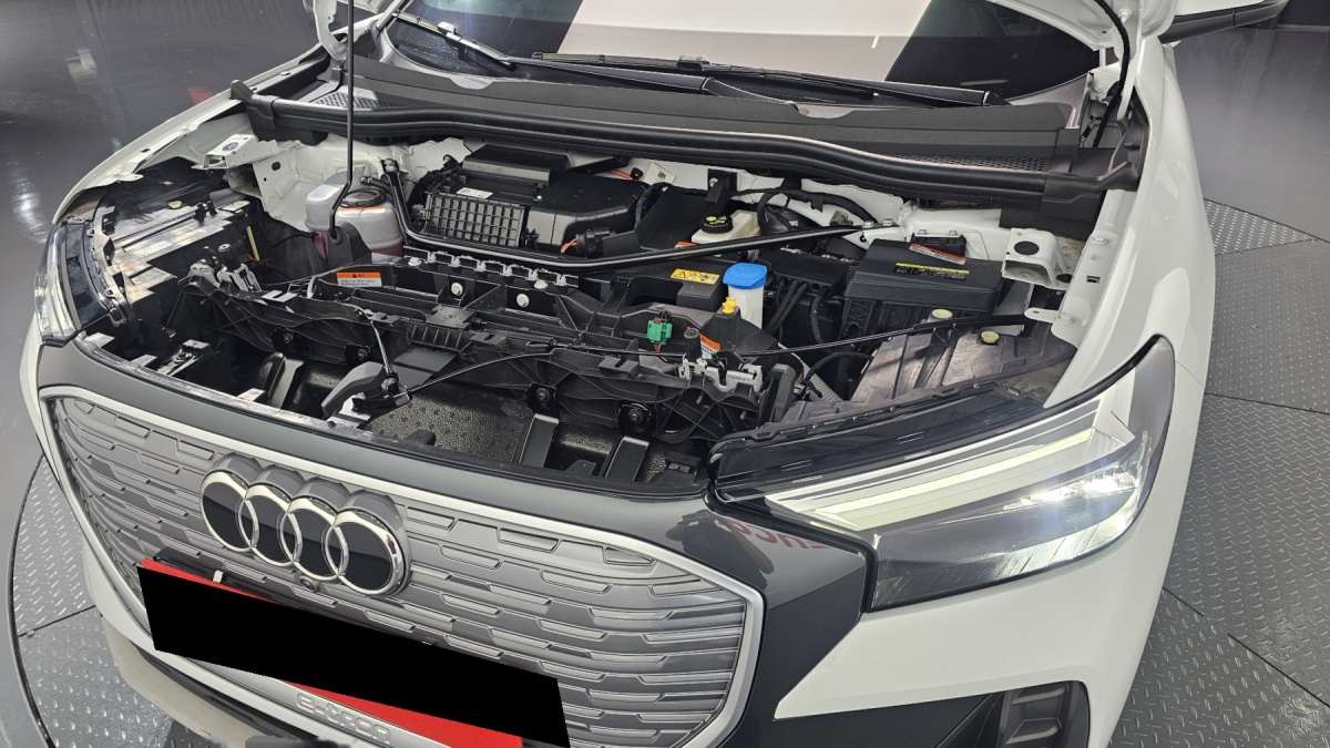 Audi Q4 e-tron, 2025 — фото 6 из 12