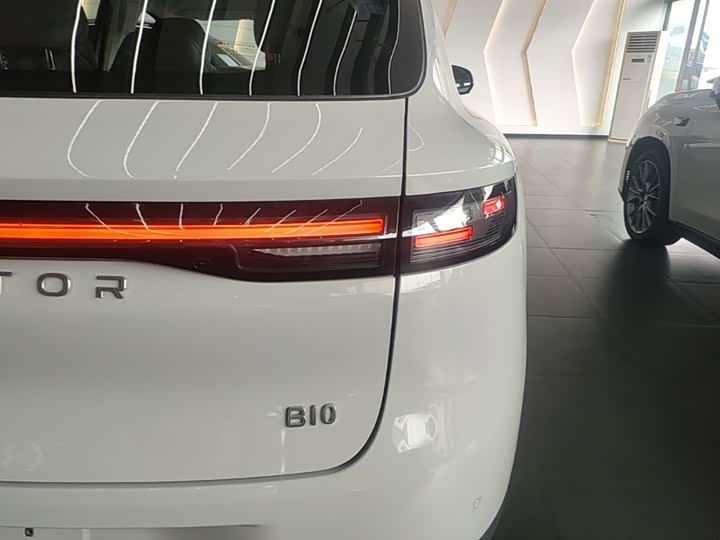 Leapmotor B10, 2024 — фото 8 из 9