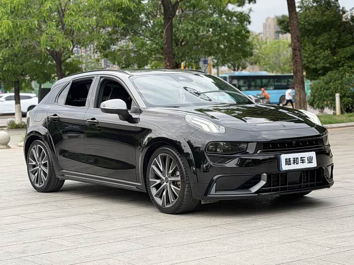 Lynk & Co 02 Hatchback, 2022 — фото 3 из 9