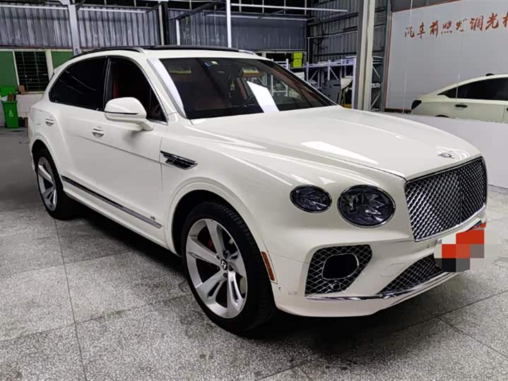 Bentley Bentayga, 2021 — фото 2 из 7