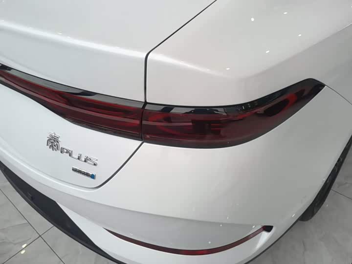 BYD Qin Plus, 2025 — фото 8 из 9
