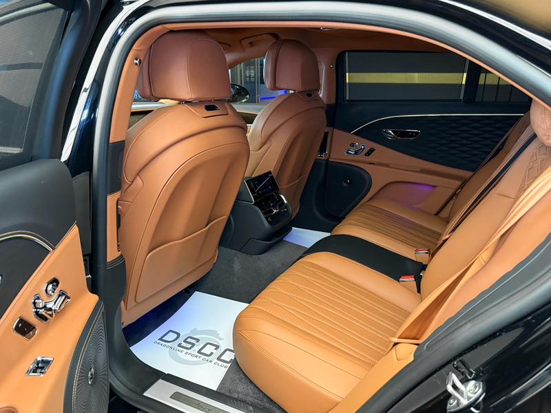 Bentley Flying Spur, 2024 — фото 11 из 12