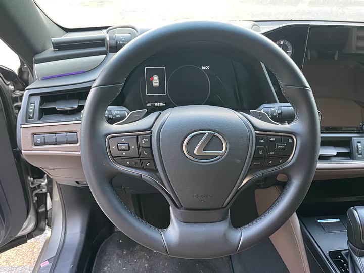 Lexus ES, 2025 — фото 4 из 9