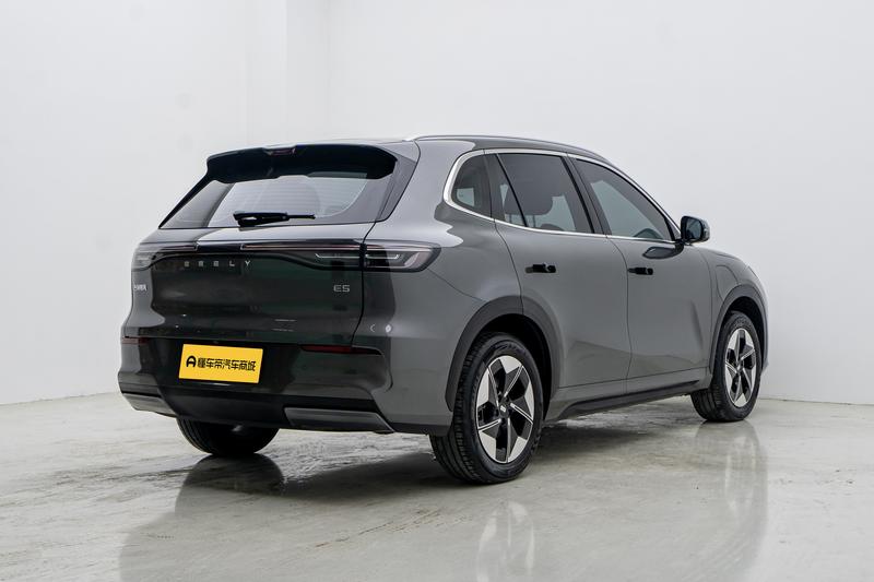 Geely Galaxy E5, 2025 — фото 7 из 12