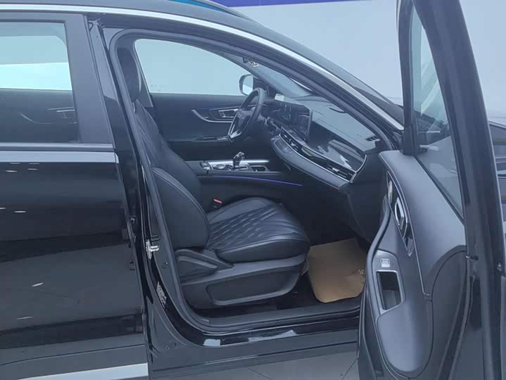 Chery Tiggo 7 Plus Hybrid, 2023 — фото 8 из 9