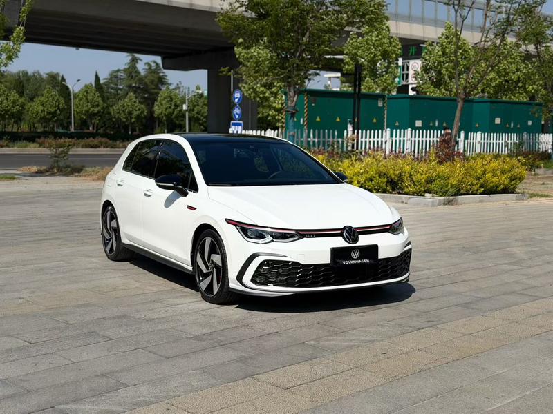 Volkswagen Golf GTI, 2023 — фото 3 из 10