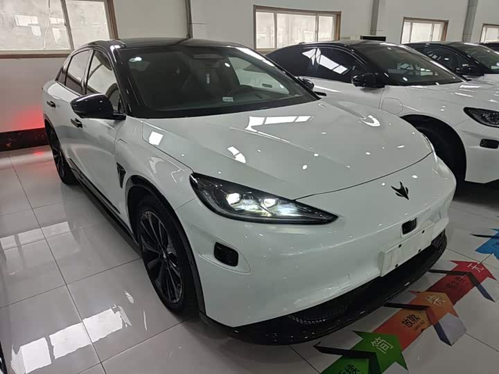 BAIC Arcfox Alpha S, 2023 — фото 4 из 9