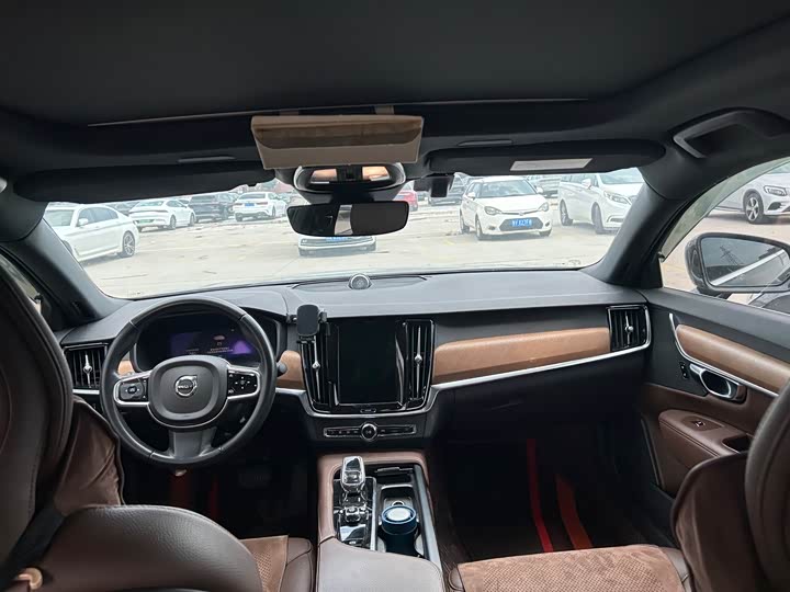 Volvo S90, 2022 — фото 7 из 9