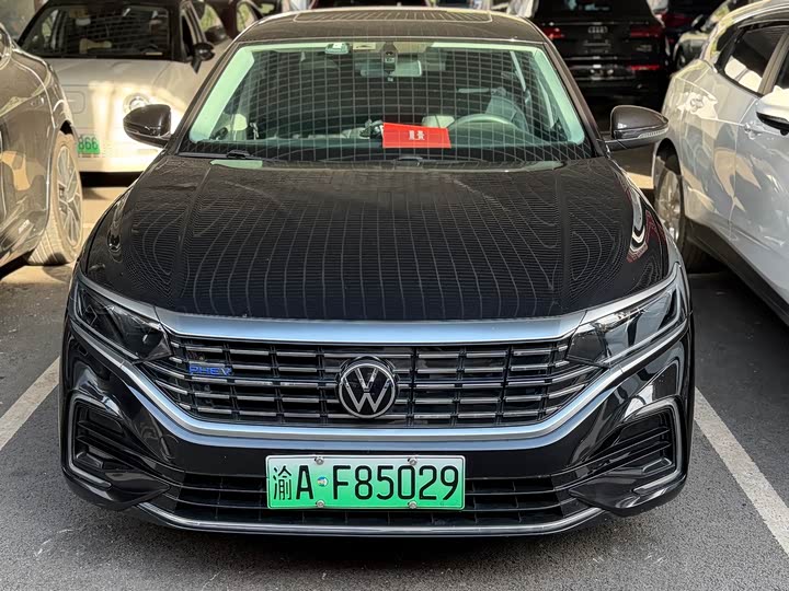 Volkswagen Passat Hybrid, 2022 — фото 2 из 9