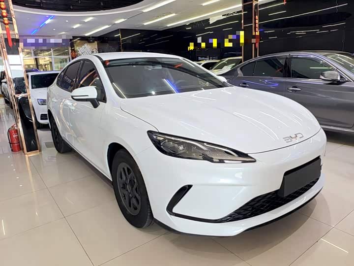 BYD Seal 05 DM-i Hybrid, 2025 — фото 4 из 9