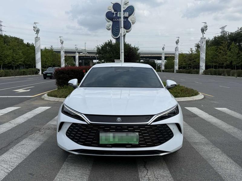 BYD Qin L, 2025 — фото 2 из 10