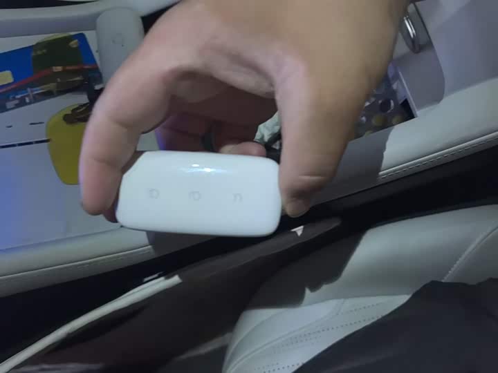 Geely Galaxy L7, 2023 — фото 9 из 9