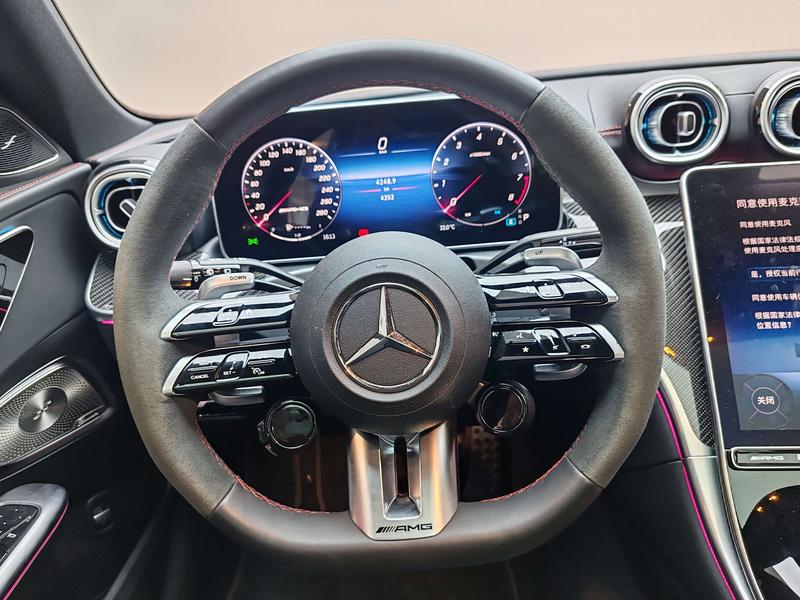 Mercedes-Benz C-Class AMG, 2025 — фото 10 из 12