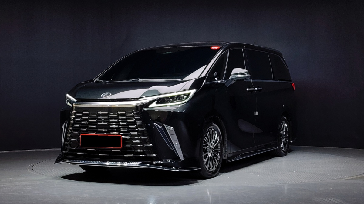 Lexus LM, 2024 — купить в Туле под ключ