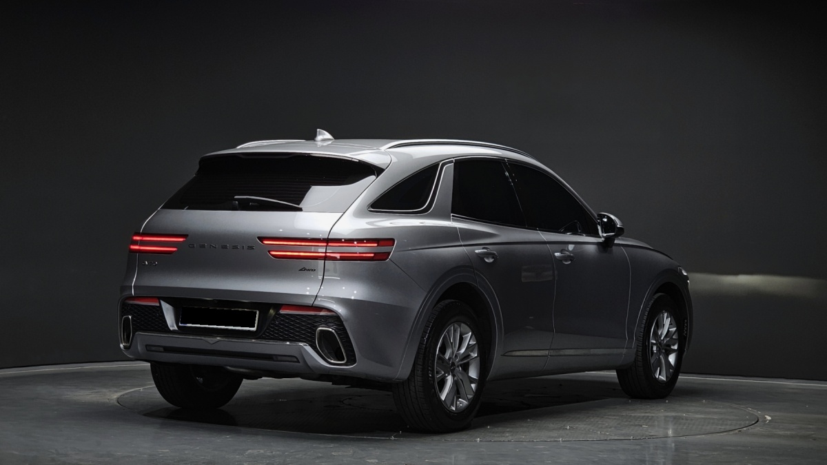 Genesis GV70, 2023 — фото 2 из 12