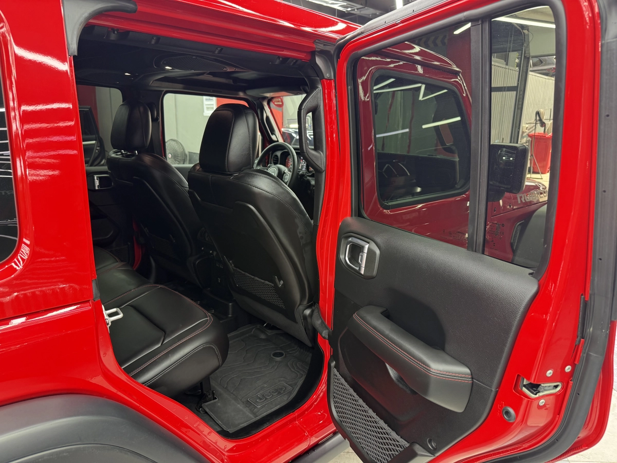 Jeep Wrangler, 2024 — фото 12 из 12