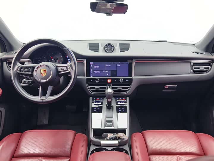 Porsche Macan, 2023 — фото 9 из 9